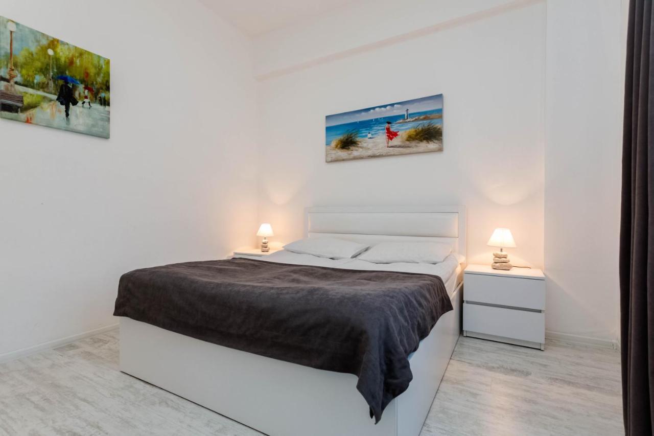 Lovely 2 Bedroom Flat Tbilisi Esterno foto