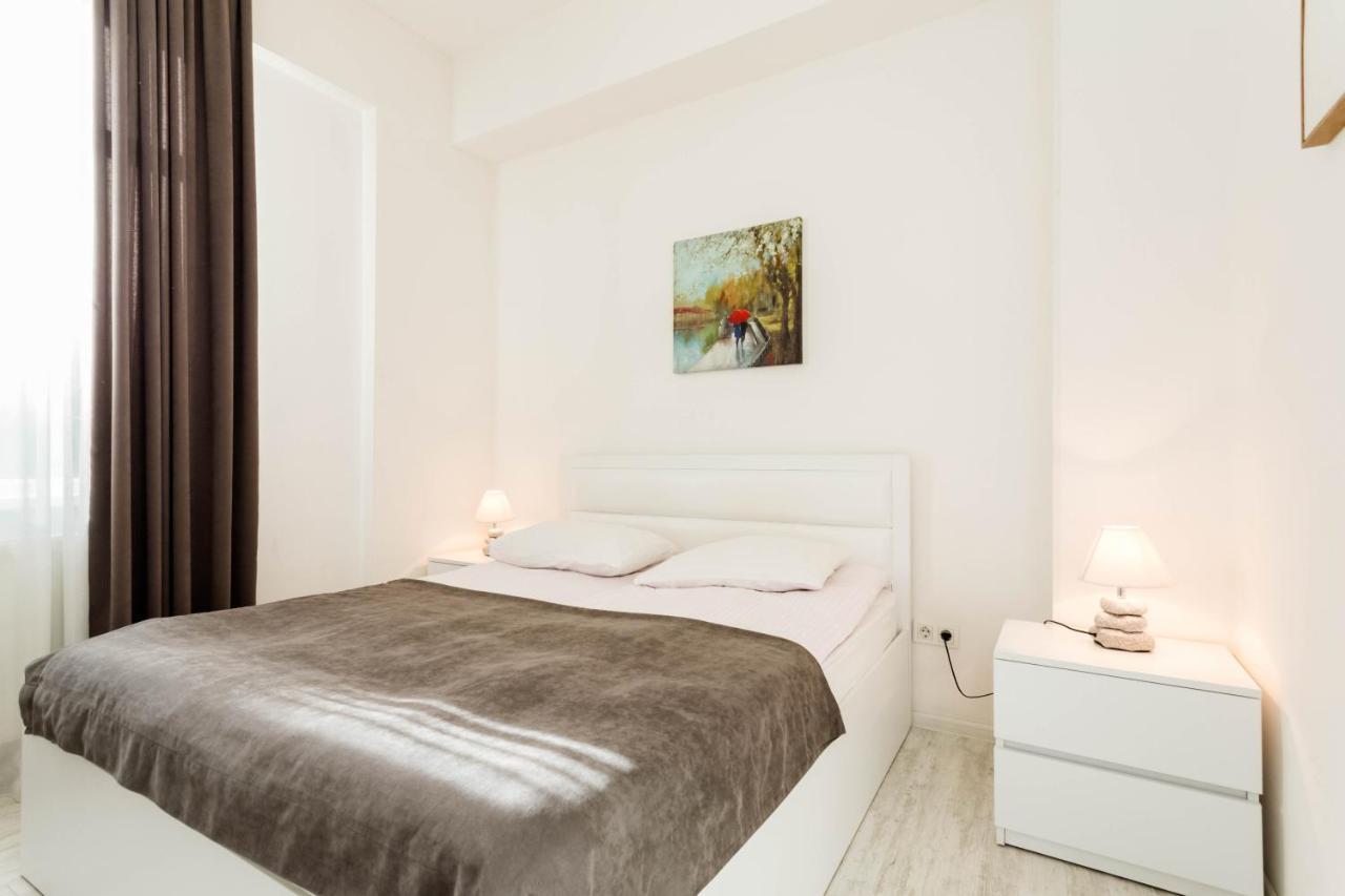 Lovely 2 Bedroom Flat Tbilisi Esterno foto