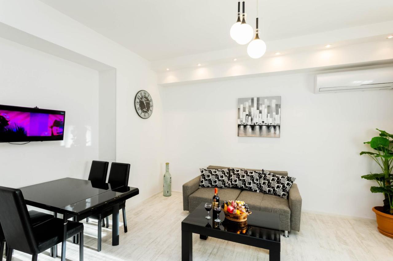 Lovely 2 Bedroom Flat Tbilisi Esterno foto